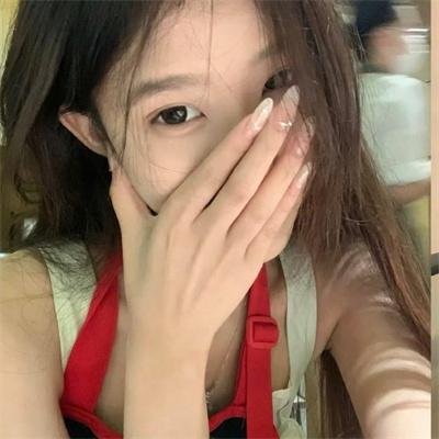 暗红